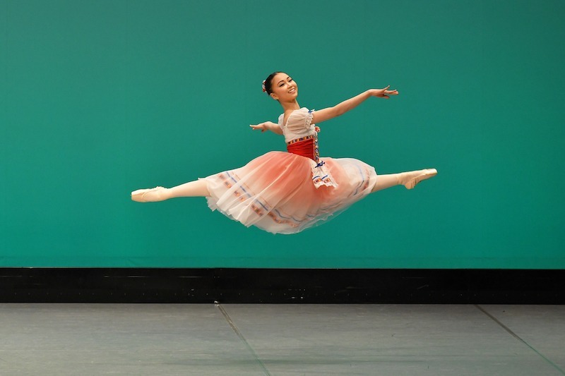 コッペリア第1幕よりスワニルダのワルツのVa ワクイバレエスクール